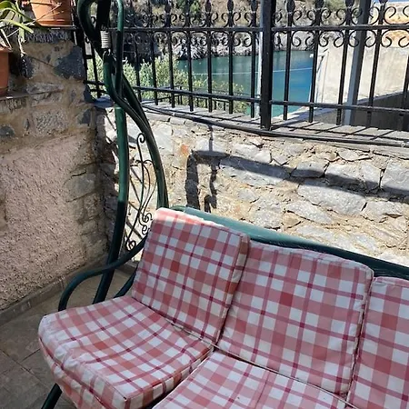 Mani Spot In Alypa *